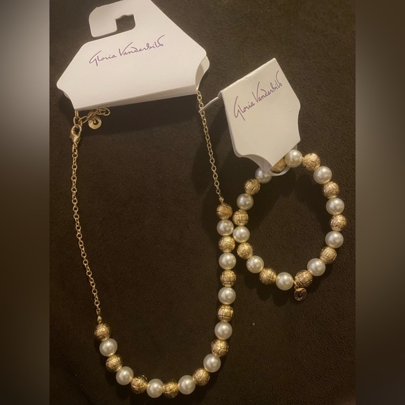 Gloria Vanderbilt necklace and bracelet - Picture 1 of 1